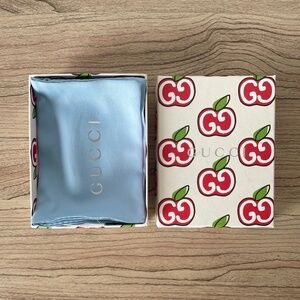 Authentic Gucci gift box and dust bag - apple print Chinese valentines packaging